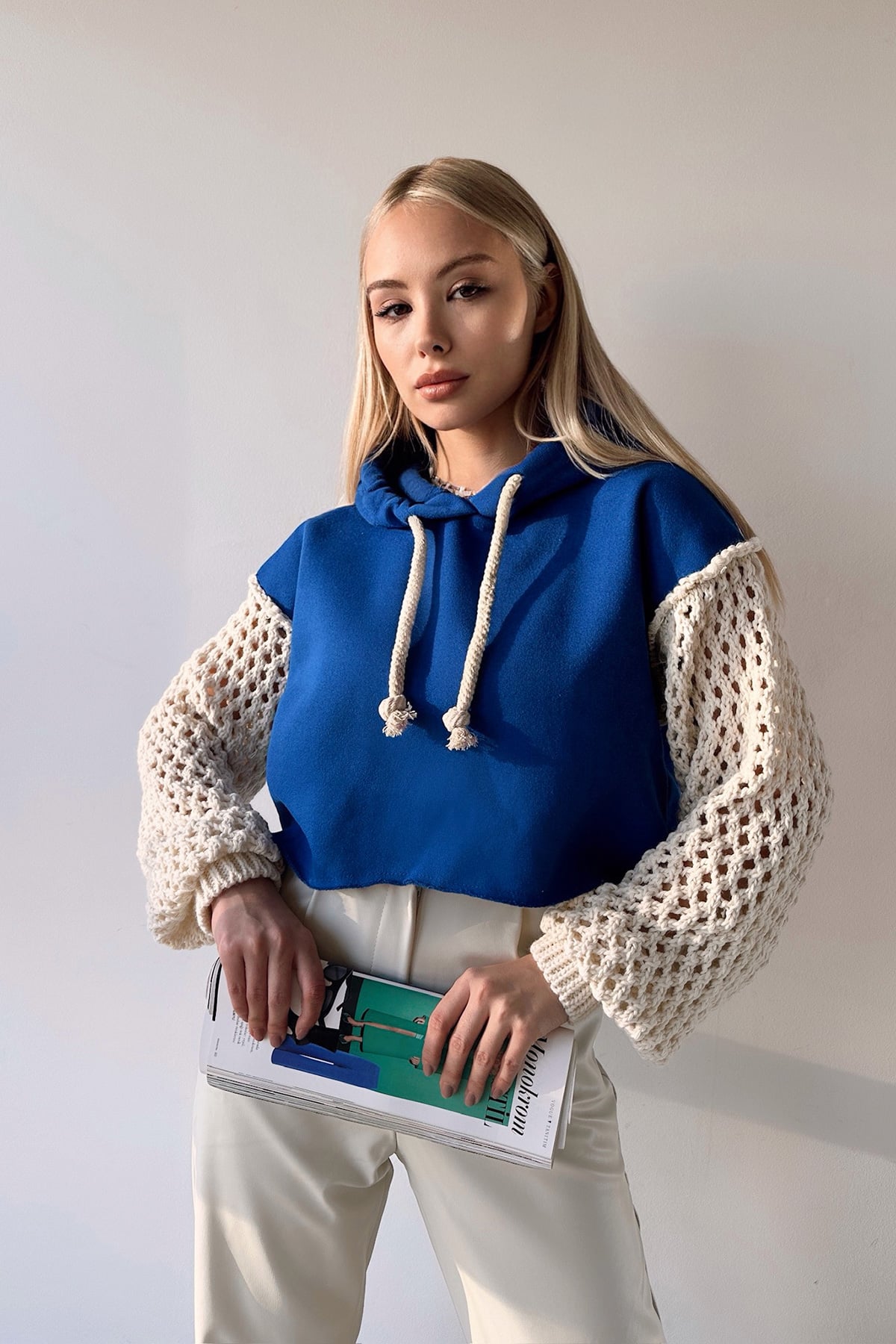 Kadın Saks Kapüşonlu File Örgü Kol Bağcıklı Crop Sweatshirt VS00939