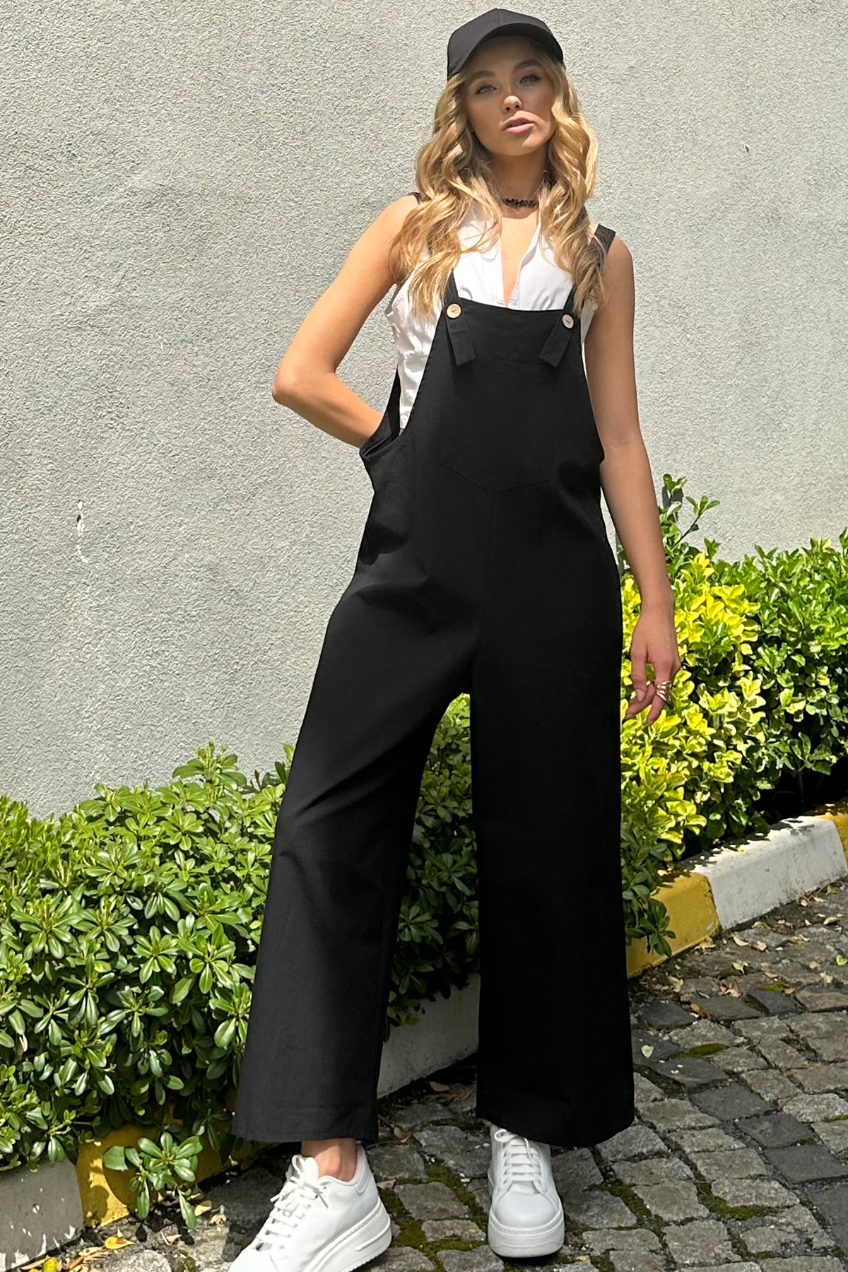 Kadın Siyah Önü Cepli Askılı Gabardin Bahçıvan Tulum ALC-X12186