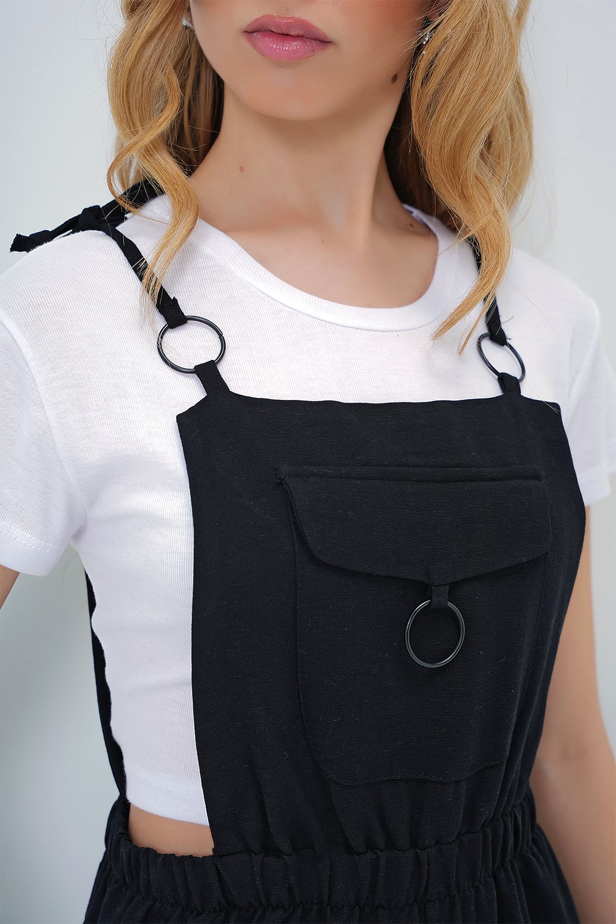 Kadın Siyah Önü Cepli Askılı Halka Detaylı Aerobin Salopet Pantolon ALC-X13581