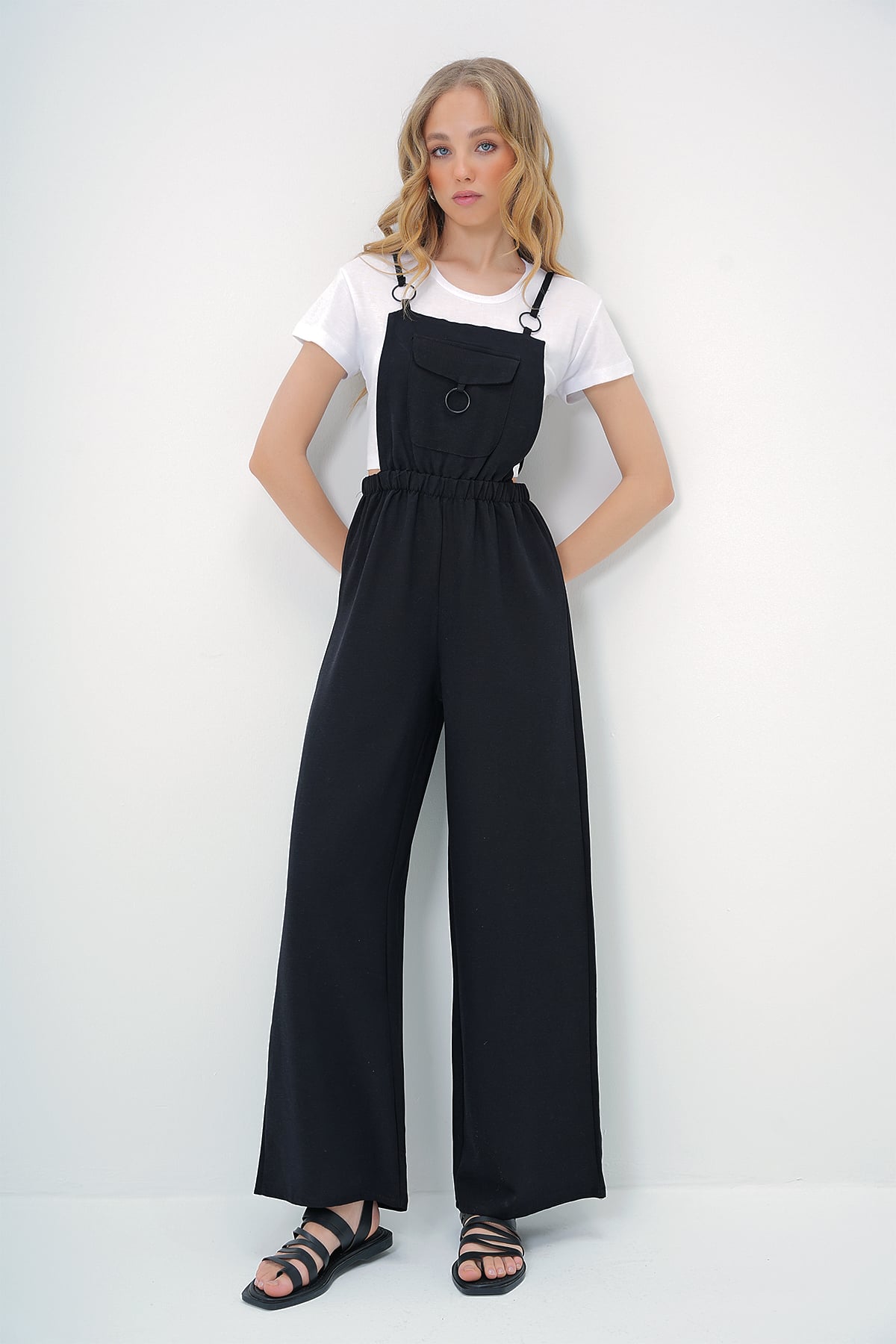 Kadın Siyah Önü Cepli Askılı Halka Detaylı Aerobin Salopet Pantolon ALC-X13581