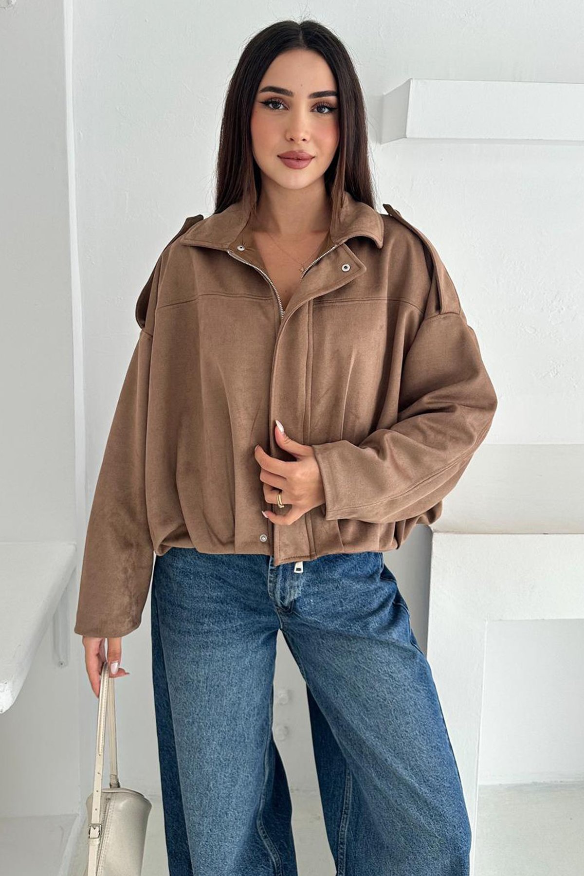 Kadın Bej Oversize Süet Fermuarlı Ceket VS01267