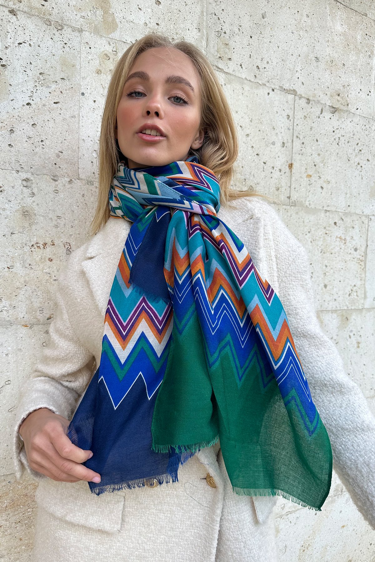 Kadın Yeşil Püskül Detaylı Desenli Şal ALC-X11281