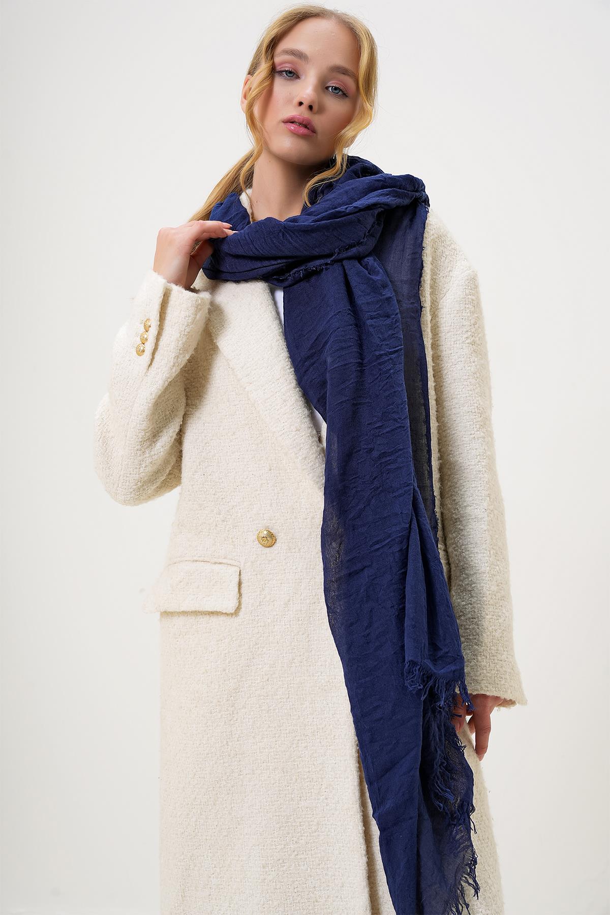 Kadın Lacivert Püsküllü Uzun Dokuma Şal ALC-X13251