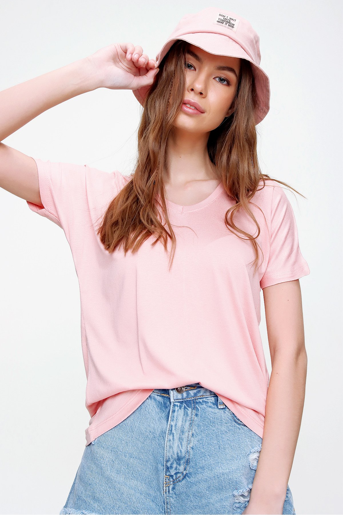 Kadın Pudra V Yaka Basic T-Shirt ALC-1045-A