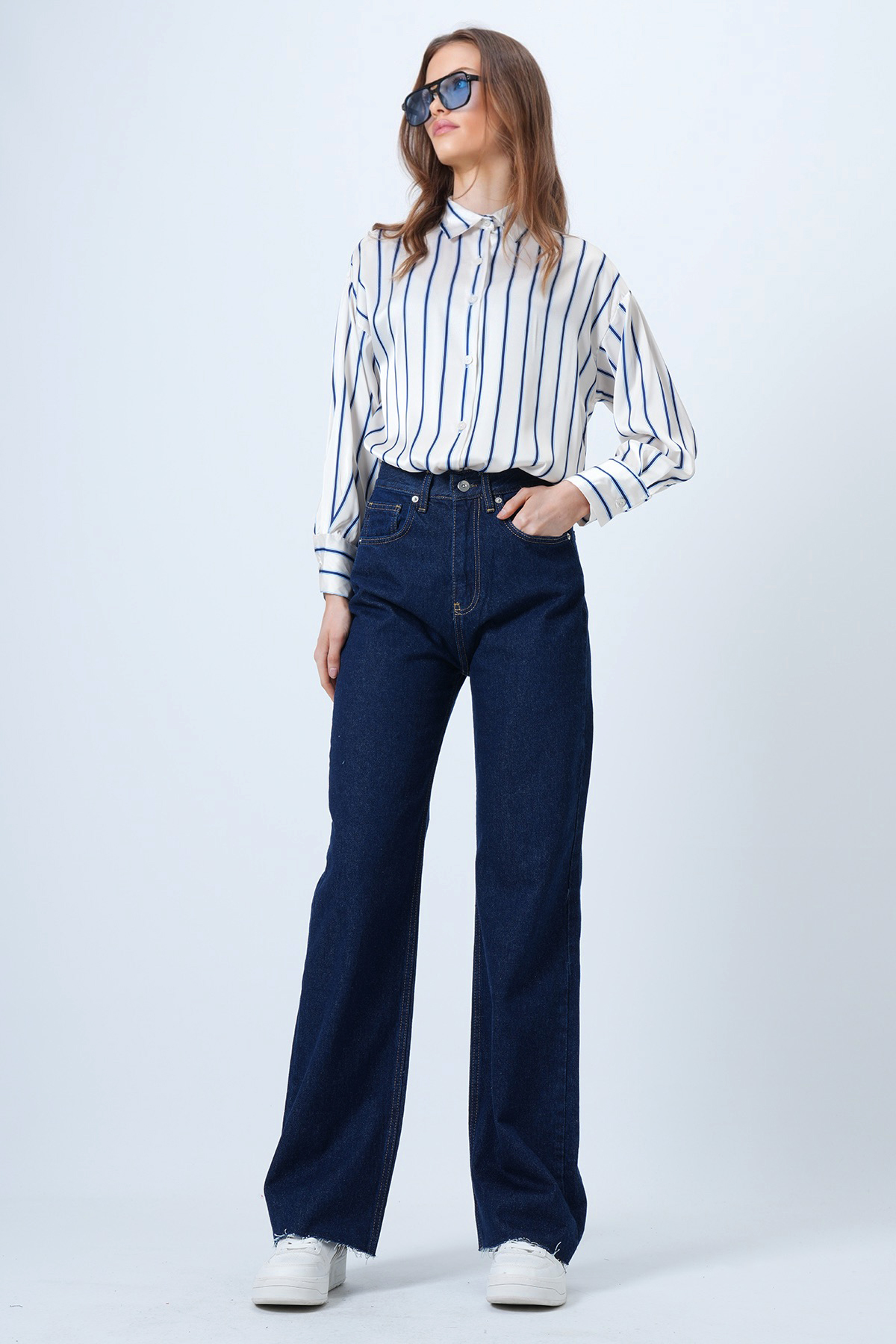 Kadın Koyu Lacivert Yüksek Bel Geniş Püskül Paça 5 Cepli Denim Pantolon VS01358