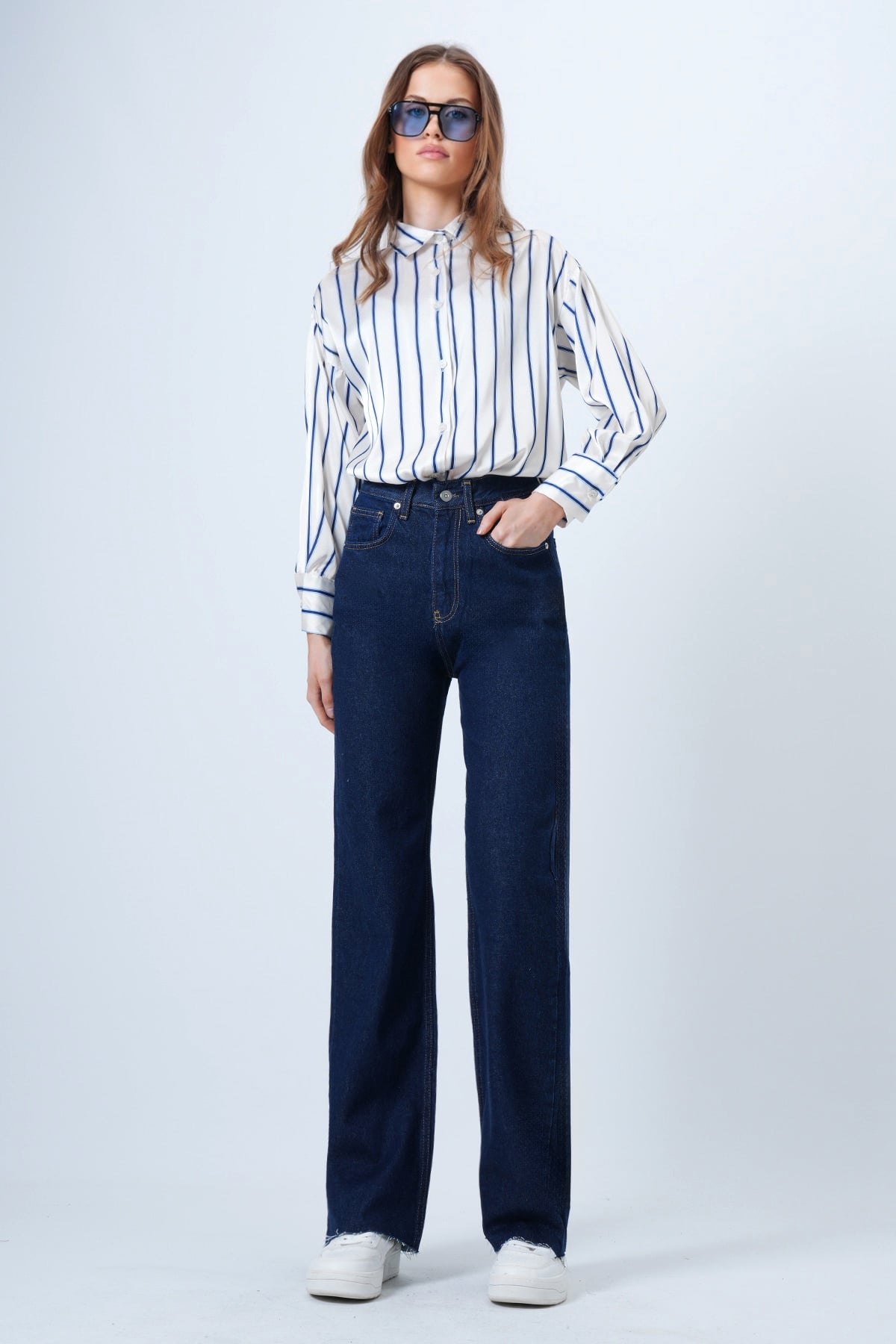 Kadın Koyu Lacivert Yüksek Bel Geniş Püskül Paça 5 Cepli Denim Pantolon VS01358