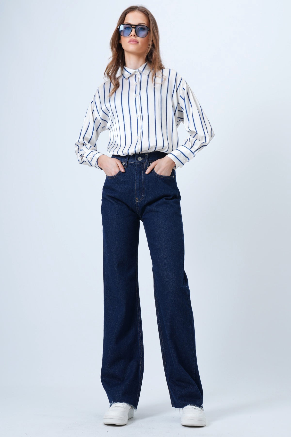 Kadın Koyu Lacivert Yüksek Bel Geniş Püskül Paça 5 Cepli Denim Pantolon VS01358