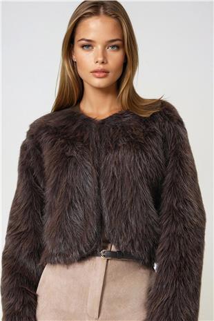 Kadın Kahverengi Agraflı Astarlı Püsküllü Crop Kürk Ceket VS01012