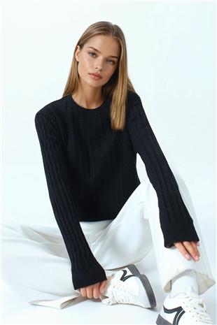 Kadın Siyah Ajur Desenli Ribanalı Triko Kazak VS01044