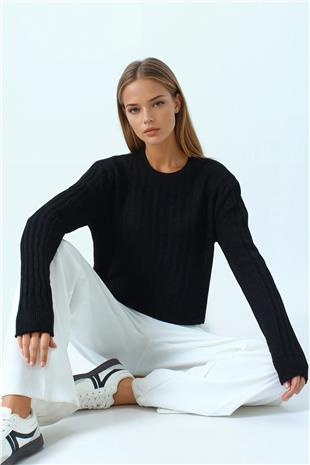 Kadın Siyah Ajur Desenli Ribanalı Triko Kazak VS01044