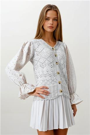 Kadın Bej Ajurlu Triko Brode Kol Düğmeli Hırka VS00859