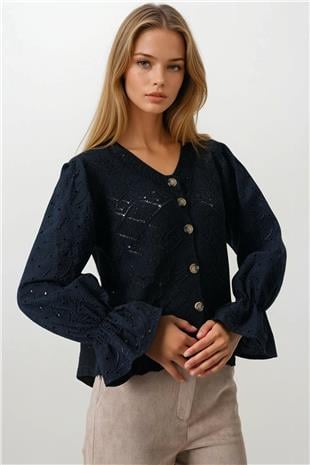 Kadın Siyah Ajurlu Triko Brode Kol Düğmeli Hırka VS00859