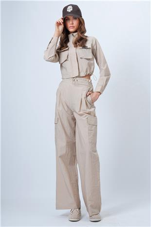 Kadın Bej Akim Yaka Çift Kapak Cepli Ceket Ve Bol Paça Pantolon Takım VS01342