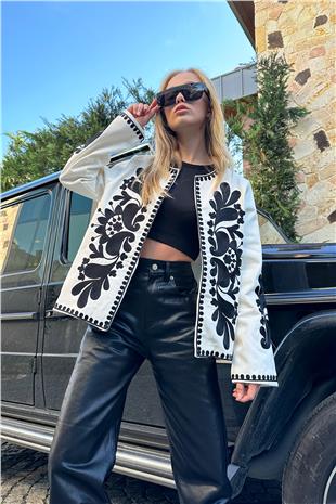 Kadın Ekru Astarlı Nakışlı Ceket ALC-X11226