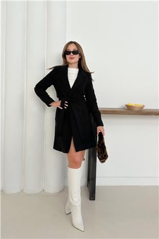 Kadın Siyah Bağlamalı Çift Cepli Kruvaze Yaka Kaşe Kaban VS00884
