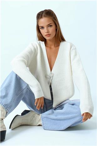 Kadın Ekru Bağlamalı Uzun Kollu Triko Bluz VS01057