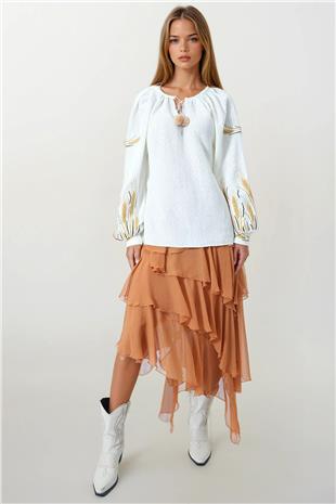 Kadın Beyaz Başak Nakışlı Bağcıklı Püskül Detaylı Bohem Bluz VS00861
