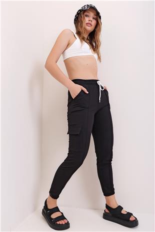 Kadın Siyah Beli Ve Paçası Lastikli Önü Dikiş Detaylı İki İplik Kargo Cep Eşofman Altı ALC-X6909