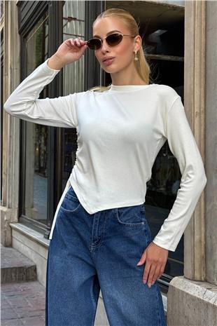 Kadın Beyaz Bisikklet Yaka Yanları Büzgülü Basic Bluz VS00731