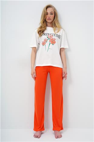 Kadın Turuncu Bisiklet Yaka Baskılı T-Shirt Ve Düz Renk Pantolonlu Pijama Takımı PJM-X13883