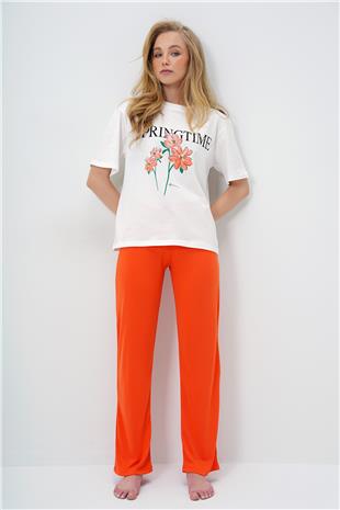 Kadın Turuncu Bisiklet Yaka Baskılı T-Shirt Ve Düz Renk Pantolonlu Pijama Takımı PJM-X13883