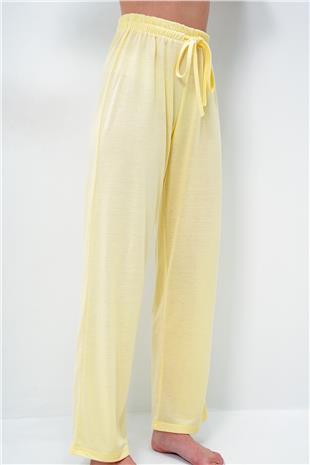 Kadın Tereyağı Sarısı Bisiklet Yaka Baskılı T-Shirt Ve Düz Renk Pantolonlu Pijama Takımı PJM-X13883