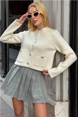 Kadın Krem Bisiklet Yaka Çift Cepli Düğmeli Triko Hırka VS01397