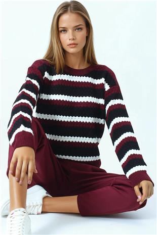 Kadın Bordo Bisiklet Yaka Çizgili Desenli Triko Kazak VS01041