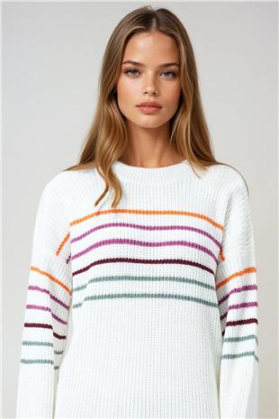 Kadın Ekru Bisiklet Yaka Çizgili Triko Kazak VS01042