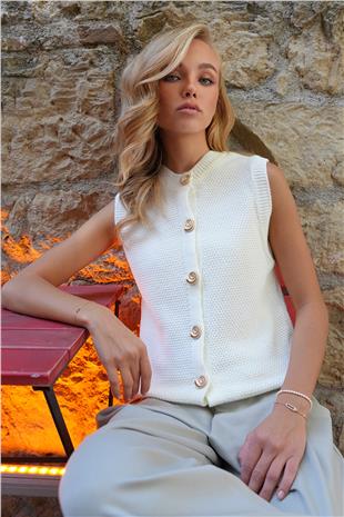 Kadın Ekru Bisiklet Yaka Gold Düğmeli Dokulu Triko Yelek ALC-X14455