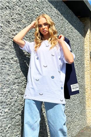 Kadın Beyaz Bisiklet Yaka Göz Baskılı Oversize T-Shirt ALC-X12306