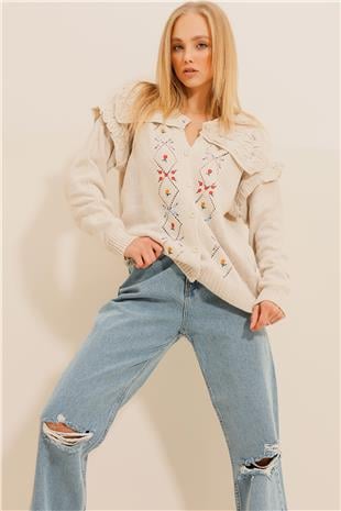 Kadın Krem Bisiklet Yaka Nakış İşlemeli Kolları Fırfırlı Kışlık Triko Hırka ALC-X11135