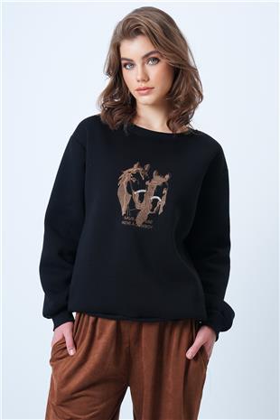 Kadın Siyah Bisiklet Yaka Nakışlı  İçi Şardonlu 3 İplik Sweatshirt VS01177