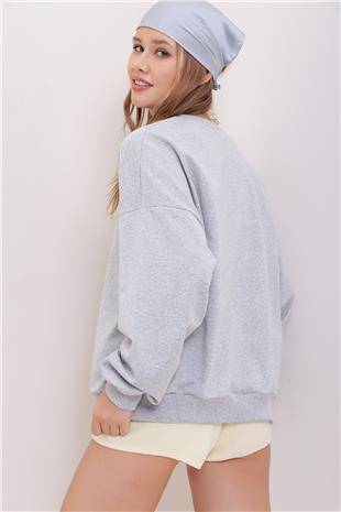 Kadın Gri Bisiklet Yaka Oversize Mevsimlik Basic Sweatshirt ALC-669-001