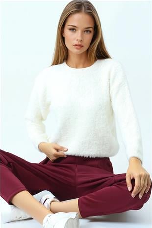 Kadın Ekru Bisiklet Yaka Püsküllü Triko Kazak VS01073