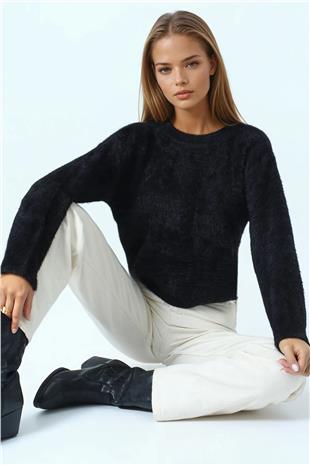 Kadın Siyah Bisiklet Yaka Püsküllü Triko Kazak VS01073