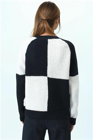 Kadın Siyah Bisiklet Yaka Renk Bloklu Dokulu Triko Kazak VS01039