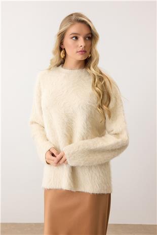 Kadın Krem Bisiklet Yaka Uzun Kollu Tüylü Triko Kazak VS00904