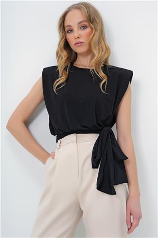 Kadın Siyah Bisiklet Yaka Vatkalı Beli Bağlama Detaylı Sandy Bluz ALC-X13493