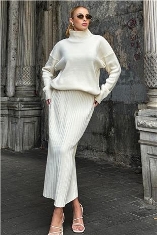 Kadın Ekru Bluz-Etek Triko Takım VS00012