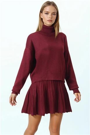 Kadın Bordo Boğazlı Kazak Ve Beli Lastikli Pileli Mini Etek Triko Takım VS01034