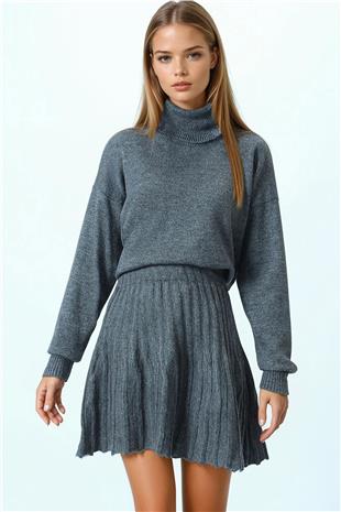 Kadın Antrasit Boğazlı Kazak Ve Beli Lastikli Pileli Mini Etek Triko Takım VS01034