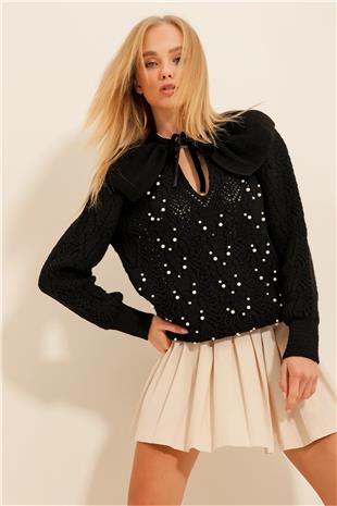 Kadın Siyah Boyundan Bağlamalı İnci İşlemeli Ajurlu Kalın Kışlık Kazak ALC-X11233