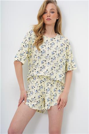 Kadın Tereyağı Sarısı Çiçek Desenli Bisiklet Yaka Pamuklu T-Shırt Veşortlu Pijama Takımı PJM-X13906