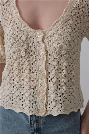 Kadın Ekru Çiçek Detaylı Düğmeli Triko VS00461