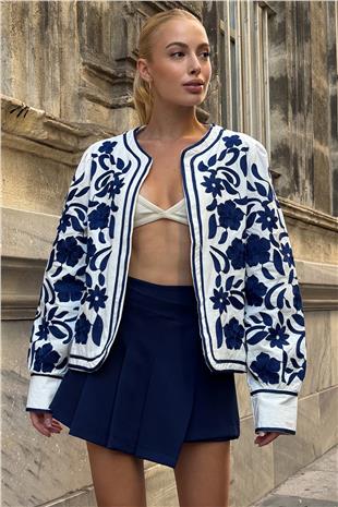 Kadın Lacivert Çiçek Nakışlı İçi Astarlı Ceket VS00717
