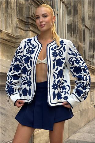 Kadın Lacivert Çiçek Nakışlı İçi Astarlı Ceket VS00717