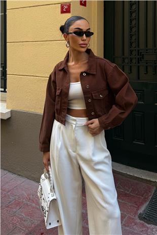 Kadın Kahverengi Çif Cepli Düğme Kapamalı Crop Denim Ceket VS00980