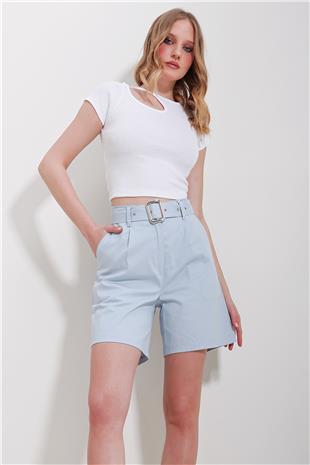 Kadın Mavi Çift Cepli Beli Kemerli Gabardin Şort ALC-X11501