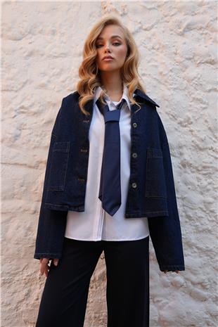 Kadın Koyu Lacivert Çift Cepli Crop Denim Ceket ALC-X14575